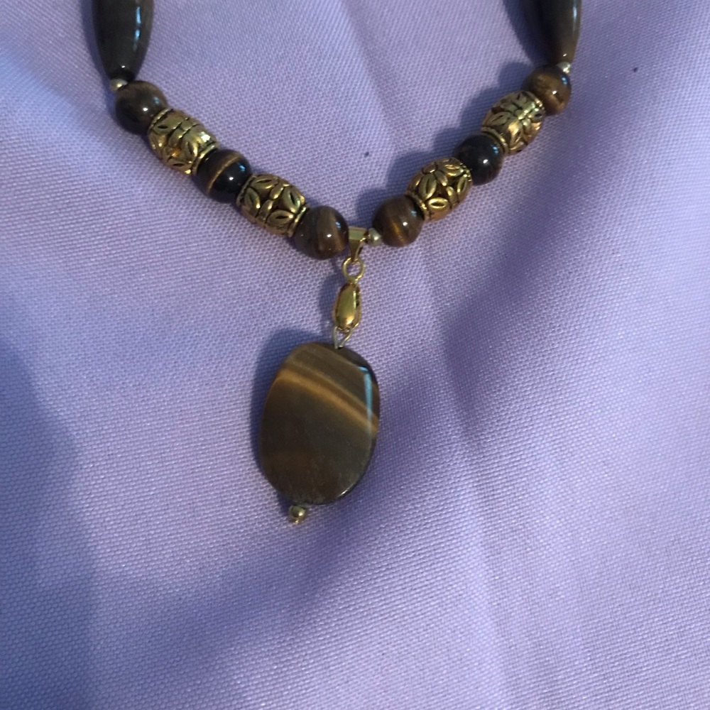 NWT❣️Tiger’s Eye Necklace